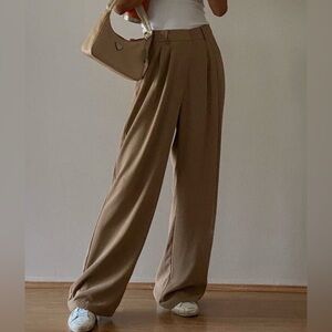 DISSH melrose chocolate pleated pant!